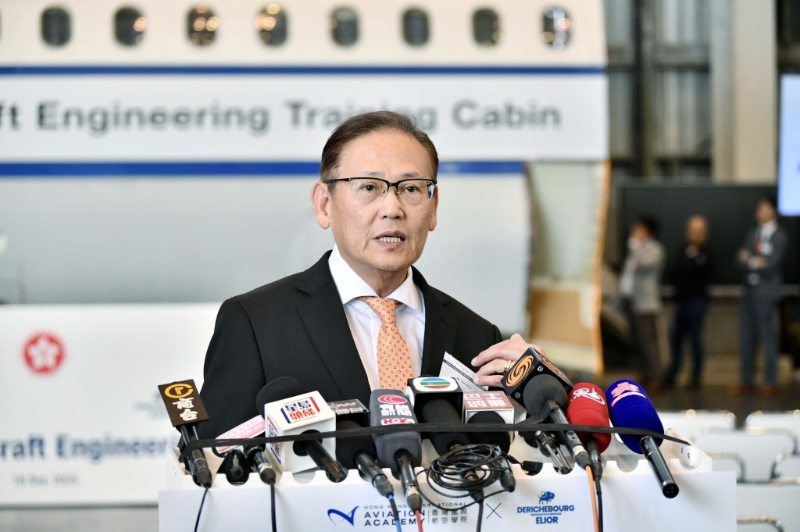 香港国际航空学院校长李天柱。