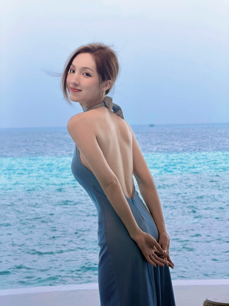 《中年好声音》最索评审海儿，一向以专业甜美形象示人。