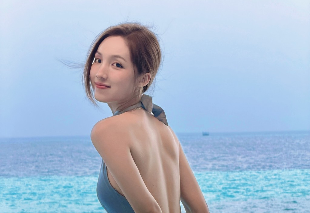 《中年好声音》评审海儿夕阳下派福利，“真空”挑战性感极限