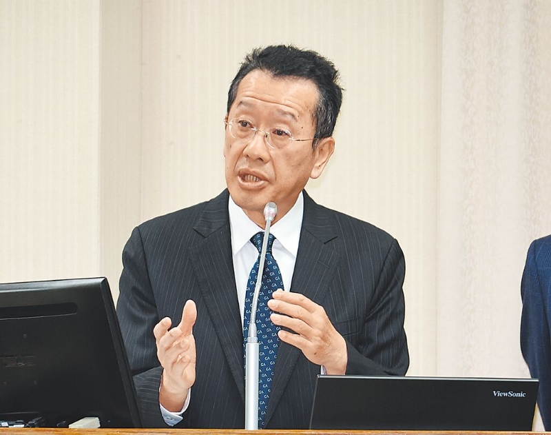 顾立雄