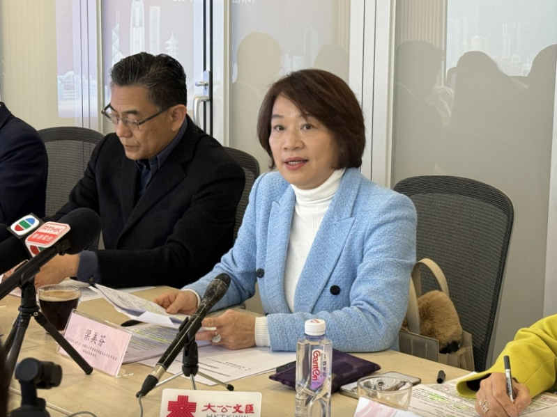 港区全国人大代表、立法会议员梁美芬表示，专业服务与软实力服务的重要性，希望和前海一起，让香港更好融入并服务国家发展大局。