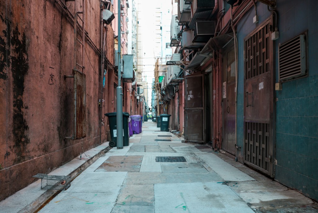 九龙城谭公道28-50号后巷改善后。