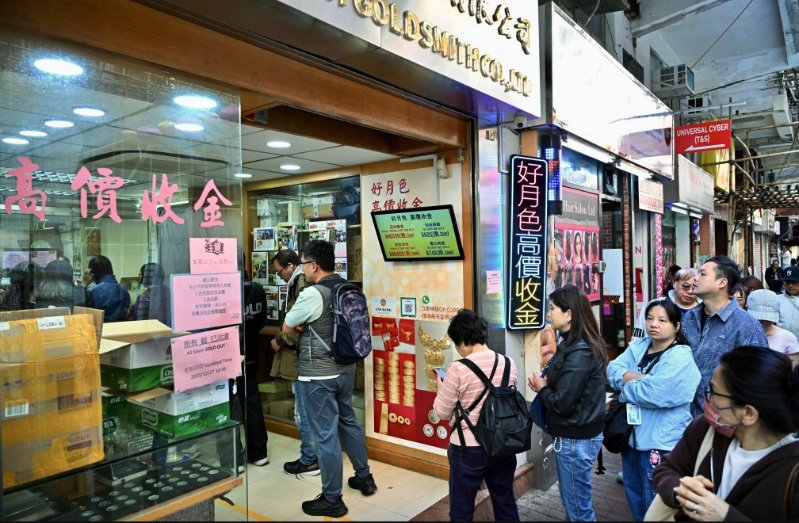 贵金属价格近日屡破顶，金价早前破顶高见每盎司5,600美元。