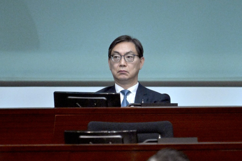 地产界黄浩明申报20,500元相片拍摄及形象设计费用。