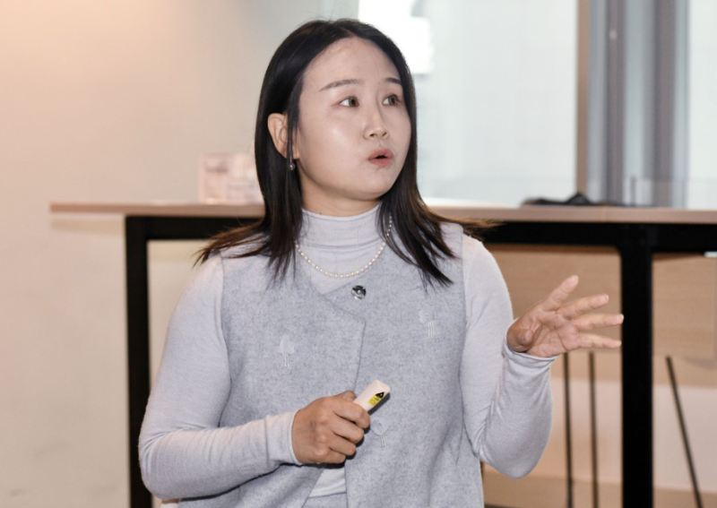 Asmote投资总监姚怡丰表示，公司技术已在香港市场落地，并于香港科技园设立试点项目。