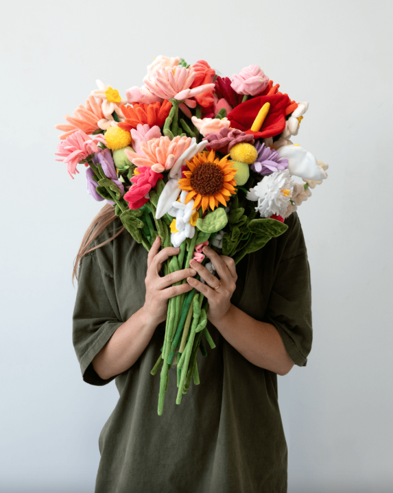 「Henderson Land x Cj Hendry Flower Market」为恒基兆业地产50周年主要庆祝活动之一。