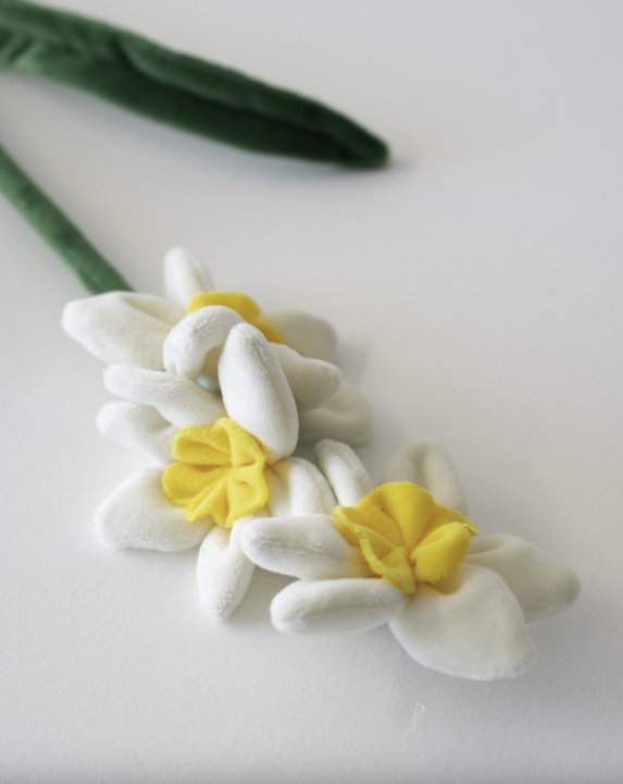 毛绒花作品：水仙花。