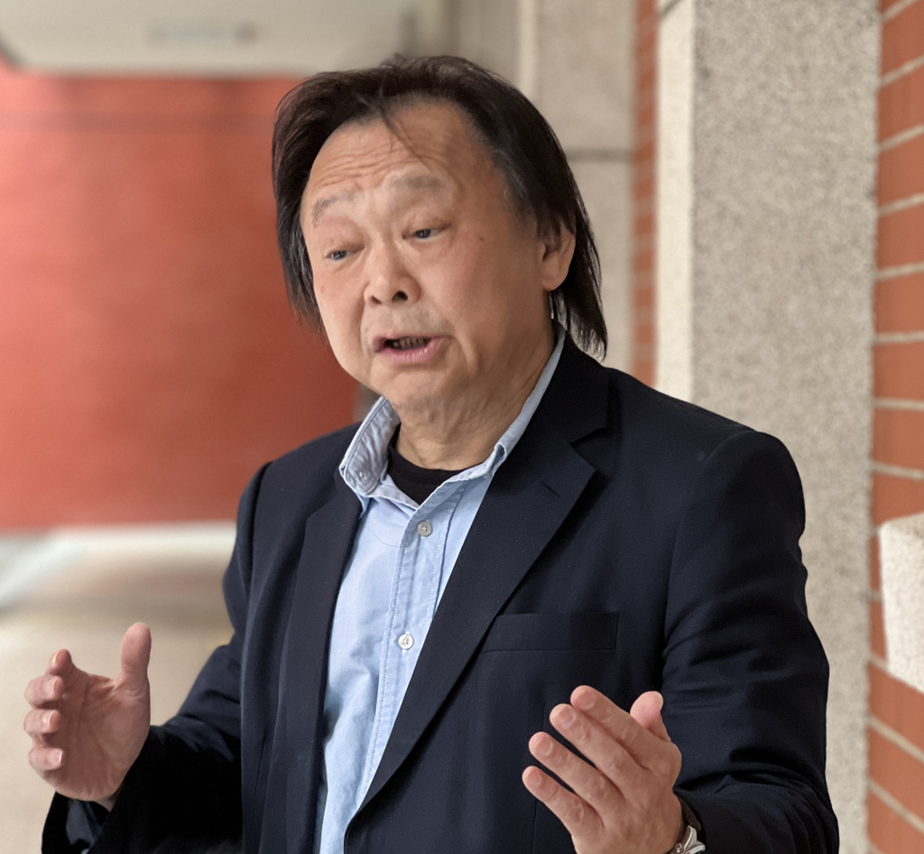 王世坚