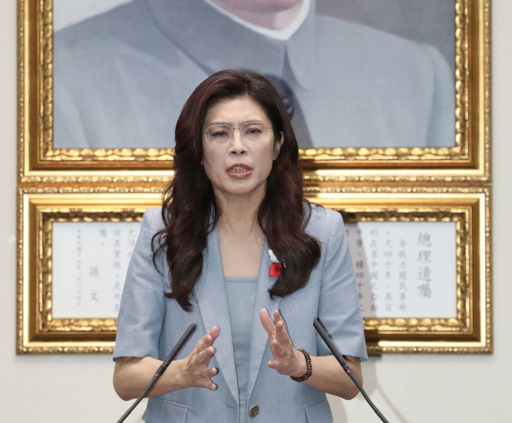 郑丽文