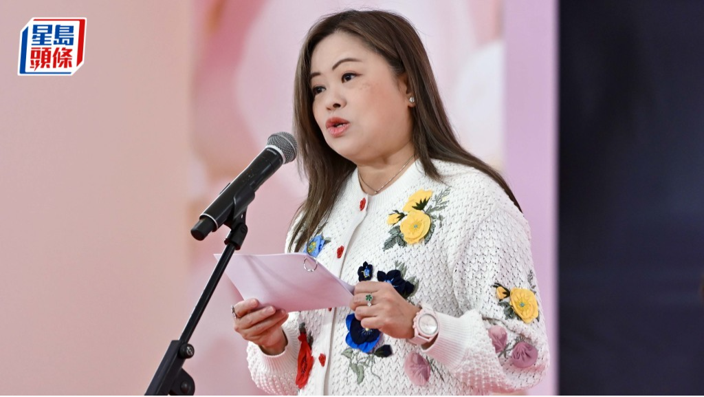 文化体育及旅游局局长罗淑佩表示，访港旅客成绩理想，若趋势持续，全年整体旅客数字将高于预期，期望“人气来，财气都来”。