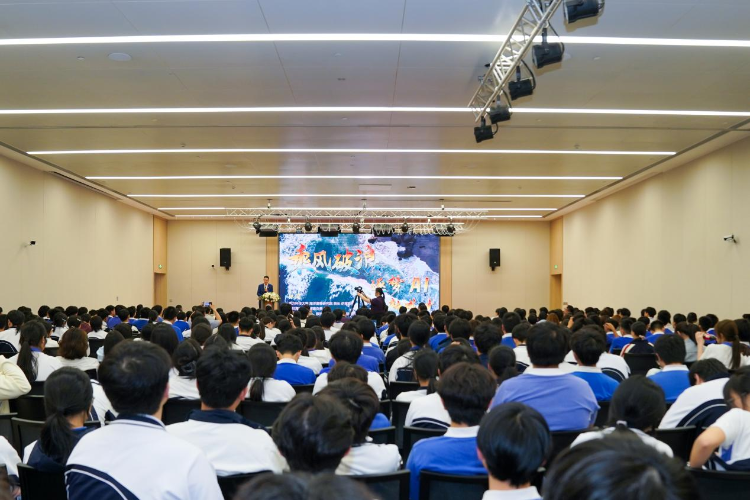 对话顶尖院士，打破课堂边界：深圳市华朗学校构建“全周期”育人新范式
