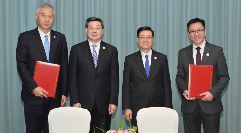 李家超