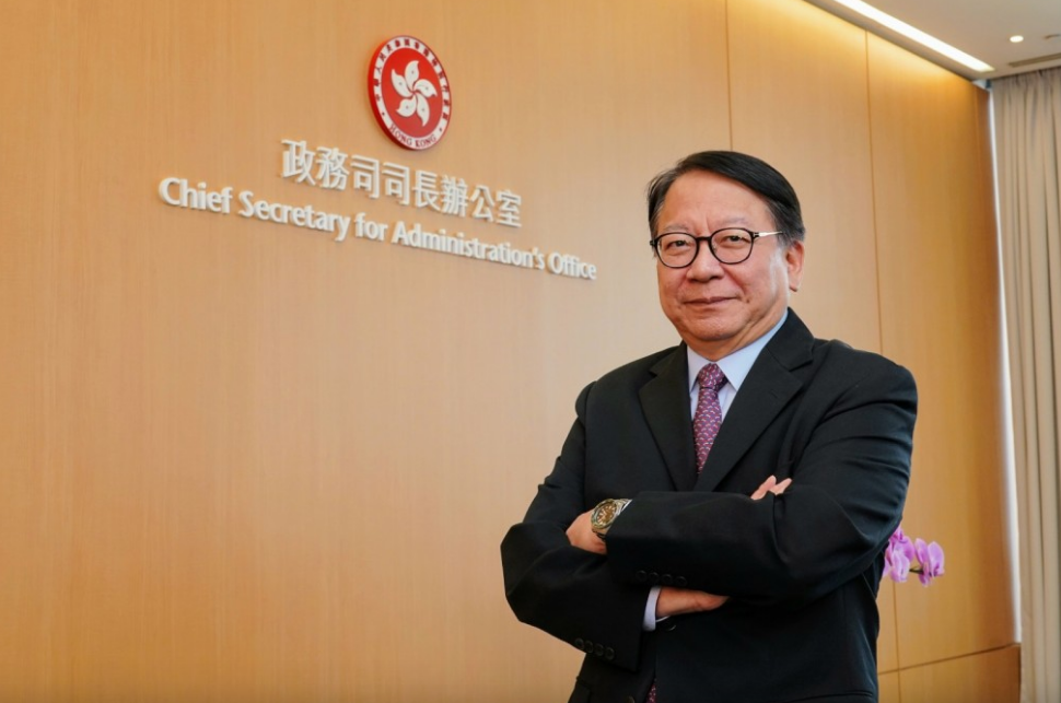 政务司司长陈国基接受《星岛》专访时强调,政府将秉持“安全是发展的前提,发展是安全的保障”原则。 政务司司长陈国基接受《星岛》专访时强调,政府将秉持“安全是发展的前提,发展是安全的保障”原则。