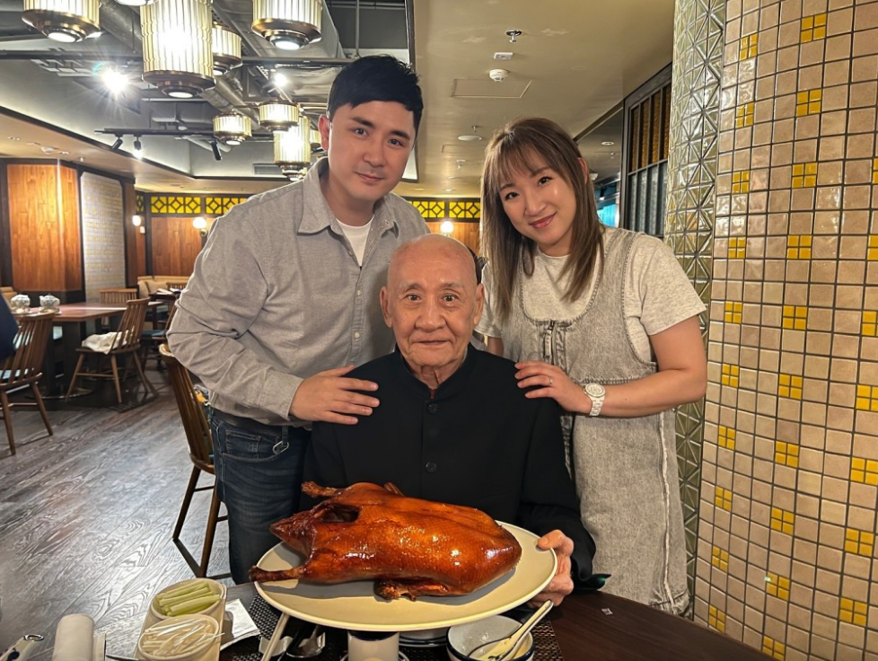李家鼎一直力撑李泳豪与太太。 李家鼎一直力撑李泳豪与太太。