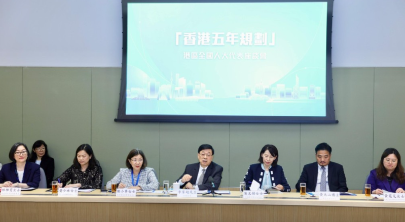 李家超