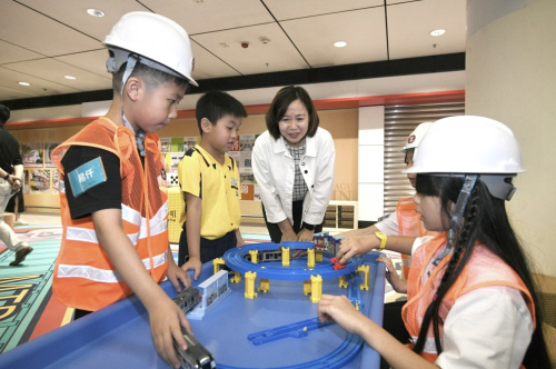 港铁4