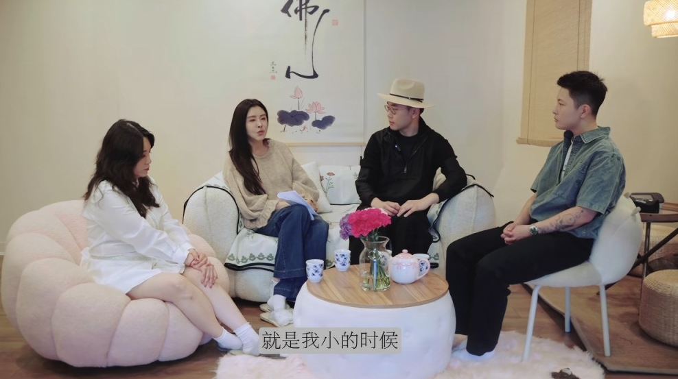 王祖贤满足妈妈,却令自己非常迷惘。 王祖贤满足妈妈,却令自己非常迷惘。