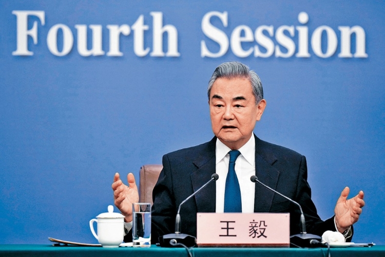 王毅向媒体介绍中美元首会晤情况和共识：习主席将于今秋访美