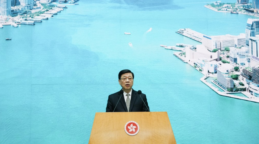 宏福苑大火︱升格独立委员会传召黄碧娇？李家超回应提两大原则