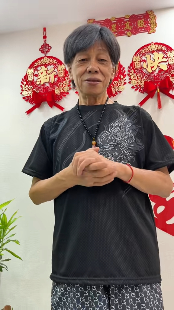 梁小龙离世后,其团队仍每日上载大量梁小龙的生前影片。 梁小龙离世后,其团队仍每日上载大量梁小龙的生前影片。