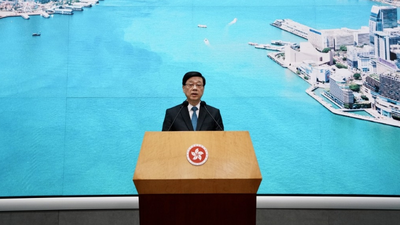 李家超